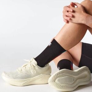 Salomon Aero Glide 3 Cream Running Shoes